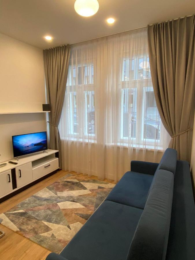 Moder Chic Apartment In Center-Prime Rentals كاوناس المظهر الخارجي الصورة